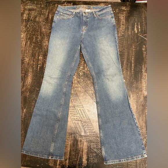 Arizona Jeans size 11 average BOOT CUT denim - Picture 3 of 5